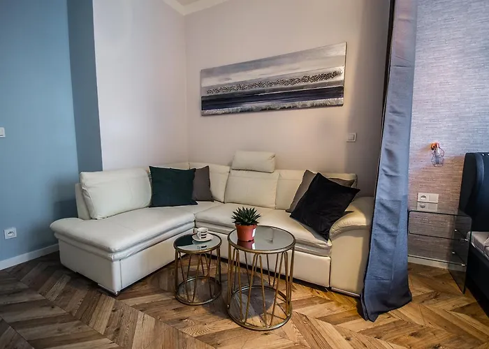Apartman Center Near Synagogue