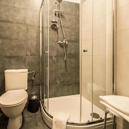 Executive Bright Apt. By Ruterra Apartment