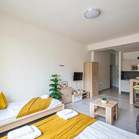 Executive Bright Apt. By Ruterra Prag