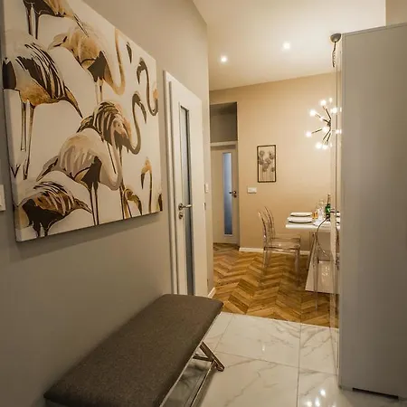 Executive Bright Apt. By Ruterra *