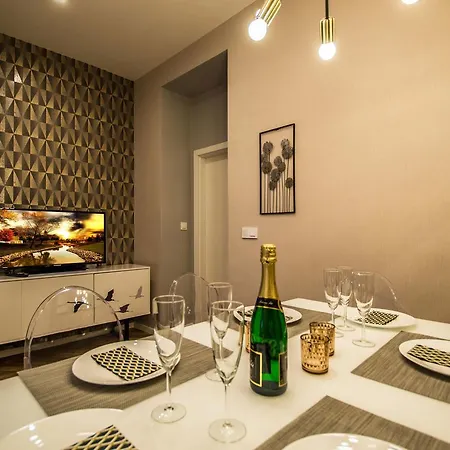 Lägenhet Executive Bright Apt. By Ruterra
