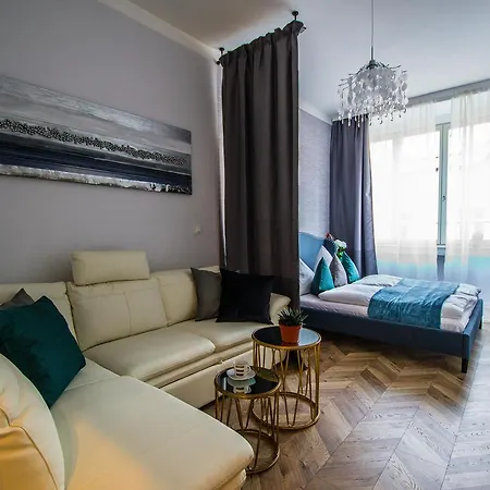 Executive Bright Apt. By Ruterra Apartmán