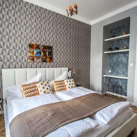 Executive Bright Apt. By Ruterra Praha